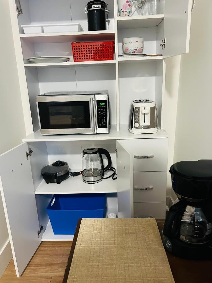 Victoria Private Studio Suite Colwood Esterno foto